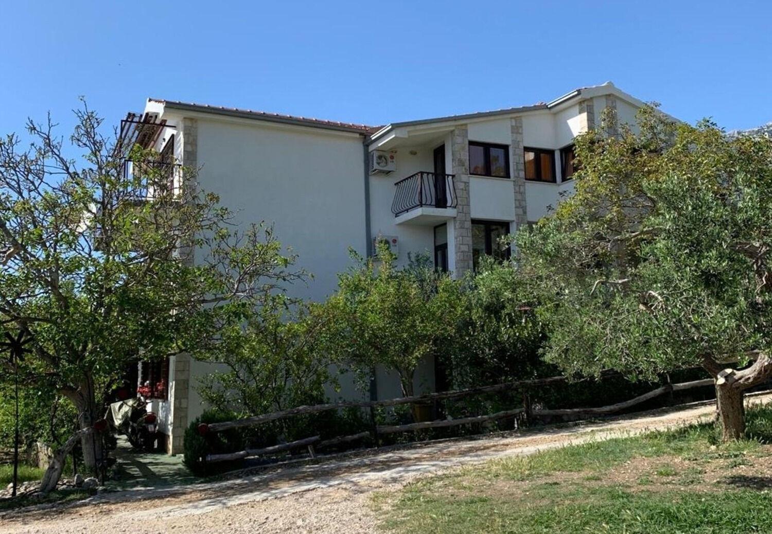 Apartments Antisa - With Playground Tučepi Buitenkant foto